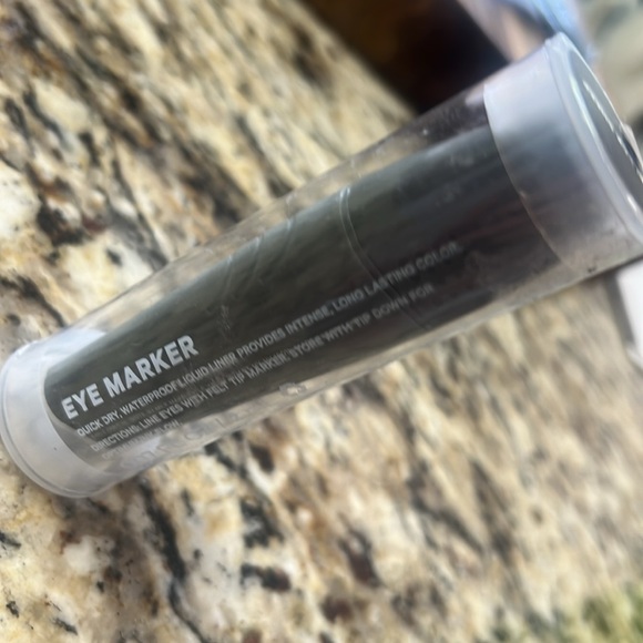 🌙♣️Milk Makeup Black Sheep Eye Marker - Picture 10 of 10